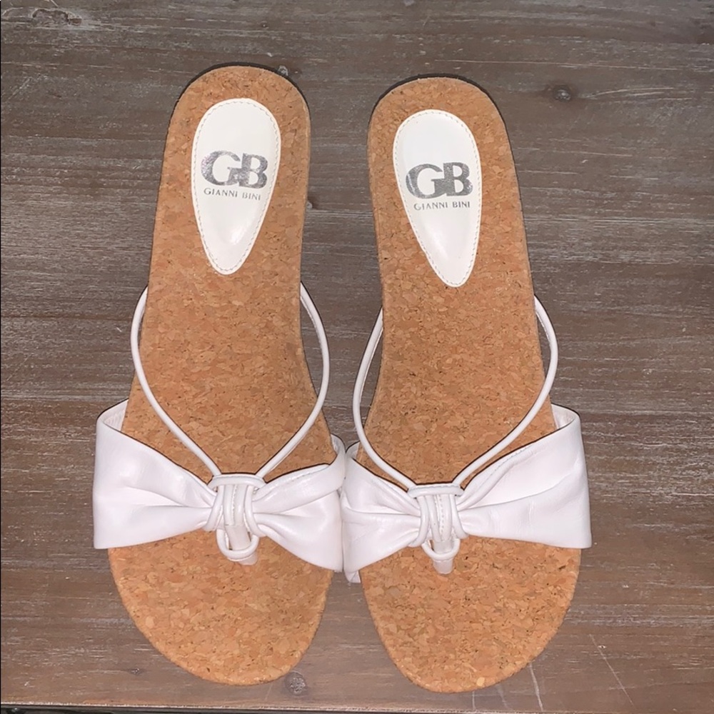 New!!! Gianni Bini Sandals